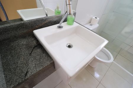 Apartamento para alugar com 65m², 2 quartos e 1 vagaBanheiro Social