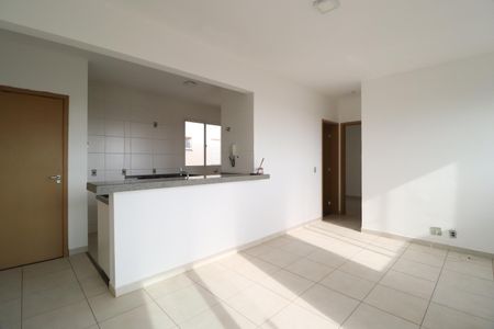 Apartamento para alugar com 65m², 2 quartos e 1 vagaSala