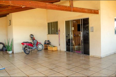 Casa à venda com 360m², 2 quartos e 8 vagasGaragem