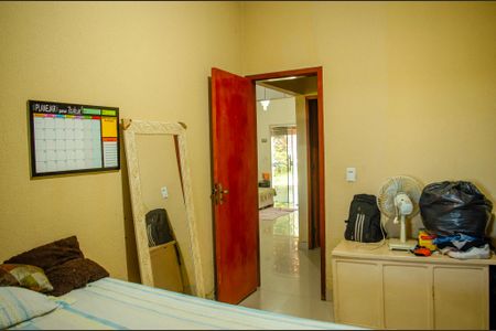 Casa à venda com 360m², 2 quartos e 8 vagasQuarto
