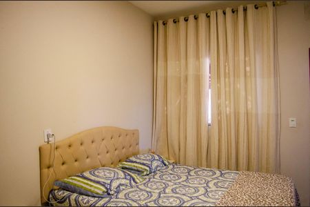 Casa à venda com 360m², 2 quartos e 8 vagasSuíte