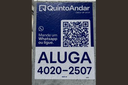 Casa à venda com 560m², 4 quartos e 7 vagas Casa à venda com 560m², 4 quartos e 7 vagasPlaquinha