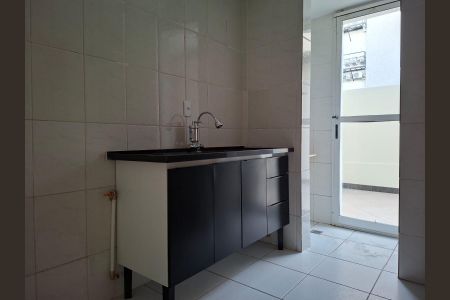 Apartamento para alugar com 95m², 2 quartos e 2 vagasCozinha