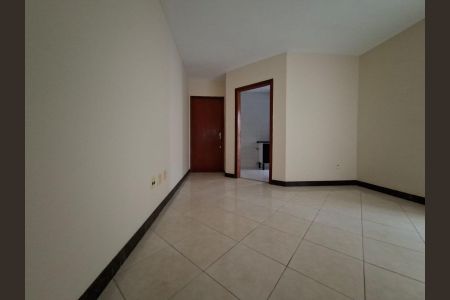 Apartamento para alugar com 95m², 2 quartos e 2 vagasSala
