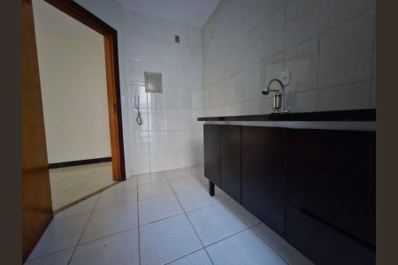 Cozinha de apartamento para alugar com 2 quartos, 95m² em Castelo, Belo Horizonte