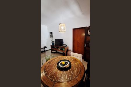 Casa à venda com 3 quartos, 195m² em Castelo, Belo Horizonte