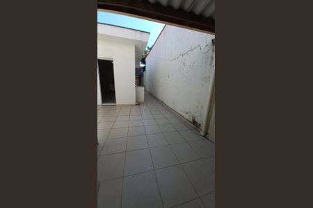 quintal  de casa à venda com 3 quartos, 116m² em São Lucas, São Paulo
