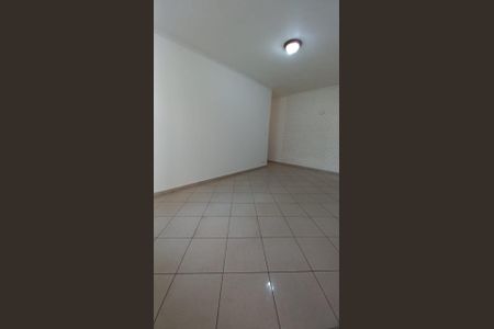 sala  de casa à venda com 3 quartos, 116m² em São Lucas, São Paulo