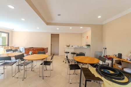 Apartamento à venda com 209m², 5 quartos e 4 vagas Apartamento à venda com 209m², 5 quartos e 4 vagasÁrea comum - Salão de festas