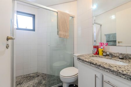 Apartamento à venda com 209m², 5 quartos e 4 vagas Apartamento à venda com 209m², 5 quartos e 4 vagasBanheiro da Suíte 2