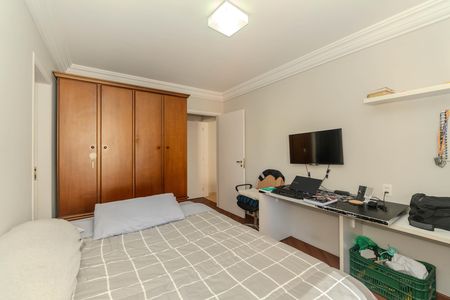 Apartamento à venda com 209m², 5 quartos e 4 vagas Apartamento à venda com 209m², 5 quartos e 4 vagasSuíte 1
