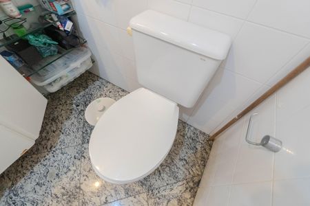 Apartamento à venda com 209m², 5 quartos e 4 vagas Apartamento à venda com 209m², 5 quartos e 4 vagasBanheiro da Suíte 1