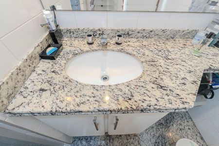Apartamento à venda com 209m², 5 quartos e 4 vagas Apartamento à venda com 209m², 5 quartos e 4 vagasBanheiro da Suíte 1