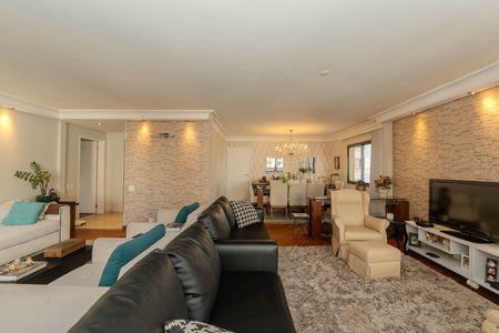 Apartamento à venda com 209m², 5 quartos e 4 vagas Apartamento à venda com 209m², 5 quartos e 4 vagasSala