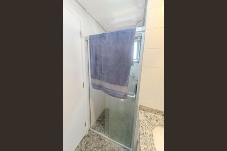 Apartamento à venda com 209m², 5 quartos e 4 vagas Apartamento à venda com 209m², 5 quartos e 4 vagasBanheiro da Suíte 1