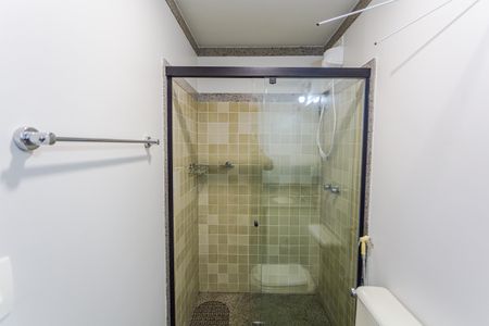 Apartamento para alugar com 55m², 1 quarto e 1 vaga Apartamento para alugar com 55m², 1 quarto e 1 vagaBanheiro da Suíte