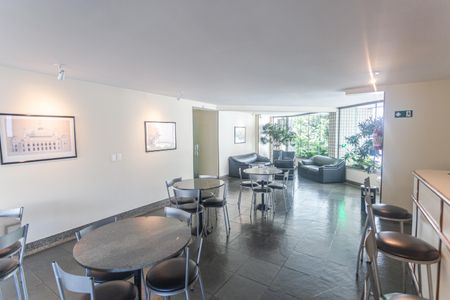 Apartamento para alugar com 55m², 1 quarto e 1 vaga Apartamento para alugar com 55m², 1 quarto e 1 vagaÁrea comum - Salão de festas