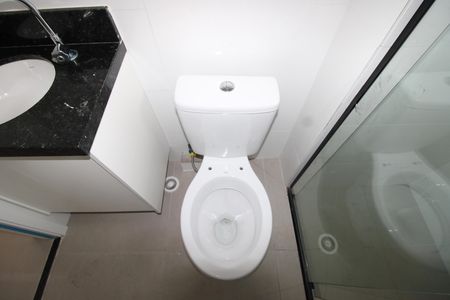 Banheiro de apartamento para alugar com 2 quartos, 65m² em Parada Xv de Novembro, São Paulo