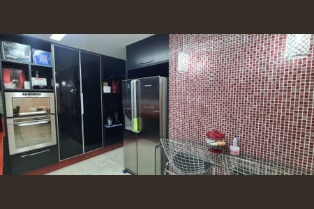Apartamento à venda com 226m², 3 quartos e 3 vagas