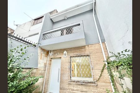 Casa para alugar com 140m², 3 quartos e 1 vaga Casa para alugar com 140m², 3 quartos e 1 vagaFachada/Placa
