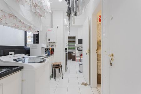 Área de Serviço de apartamento para alugar com 3 quartos, 145m² em Pinheiros, São Paulo