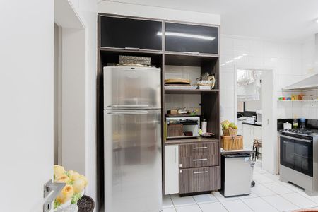 Cozinha de apartamento para alugar com 3 quartos, 145m² em Pinheiros, São Paulo
