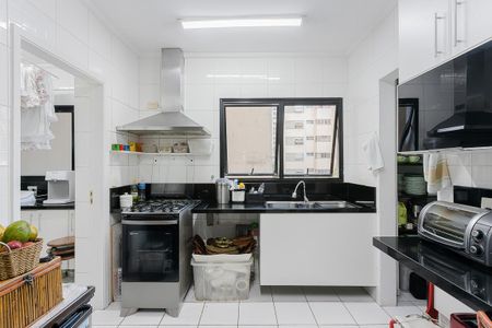 Cozinha de apartamento para alugar com 3 quartos, 145m² em Pinheiros, São Paulo