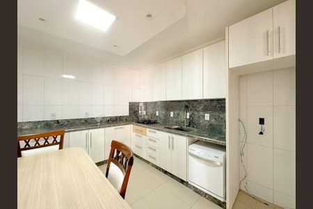 Casa para alugar com 96m², 2 quartos e 1 vagaCozinha