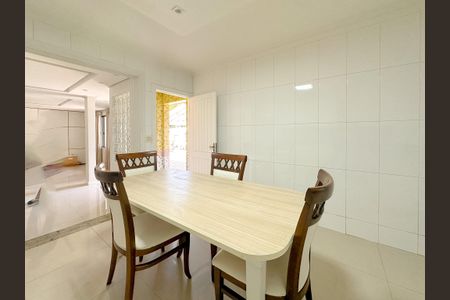 Casa para alugar com 96m², 2 quartos e 1 vagaSala/Cozinha