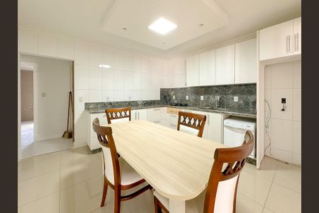 Casa para alugar com 96m², 2 quartos e 1 vagaSala/Cozinha