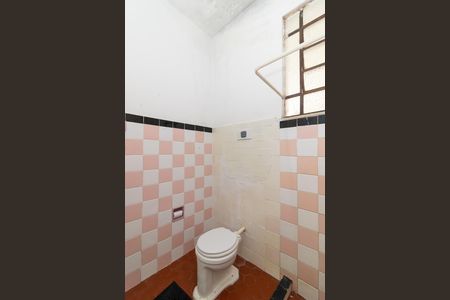 Banheiro de casa à venda com 2 quartos, 225m² em Realengo, Rio de Janeiro
