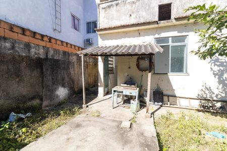 Casa à venda com 225m², 2 quartos e 2 vagas Casa à venda com 225m², 2 quartos e 2 vagasÁrea externa e Área de Serviço