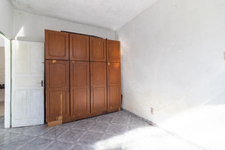 Quarto 1 de casa à venda com 2 quartos, 225m² em Realengo, Rio de Janeiro