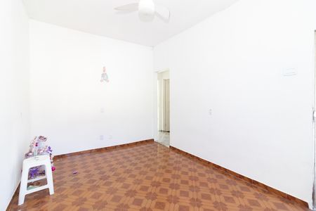 Sala de casa à venda com 2 quartos, 225m² em Realengo, Rio de Janeiro
