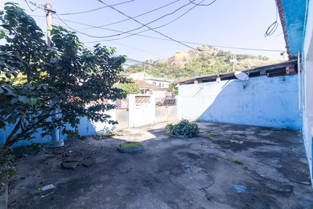Área externa de casa à venda com 2 quartos, 225m² em Realengo, Rio de Janeiro