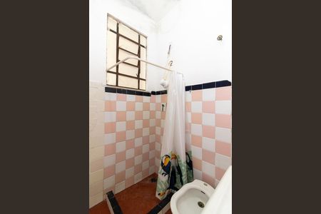 Casa à venda com 225m², 2 quartos e 2 vagas Casa à venda com 225m², 2 quartos e 2 vagasBanheiro
