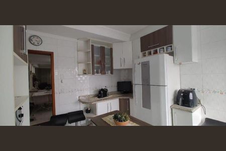Casa à venda com 165m², 3 quartos e 2 vagas