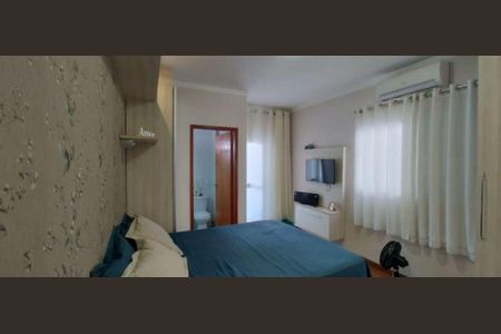 Casa à venda com 165m², 3 quartos e 2 vagas