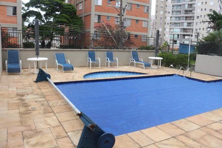 Apartamento à venda com 70m², 2 quartos e 1 vagaÁrea comum - Piscina