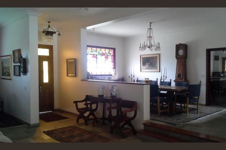 Casa para alugar com 5 quartos, 566m² em Loteamento Alphaville Campinas, Campinas