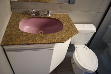 Banheiro de apartamento para alugar com 1 quarto, 30m² em Penha de França, São Paulo