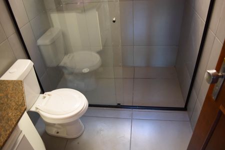 Banheiro de apartamento para alugar com 1 quarto, 30m² em Penha de França, São Paulo