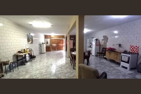 Casa à venda com 3 quartos, 302m² em Santa Maria, São Caetano do Sul