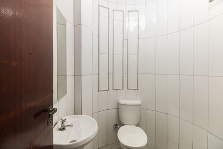 Banheiro  de apartamento para alugar com 1 quarto, 27m² em Penha de França, São Paulo