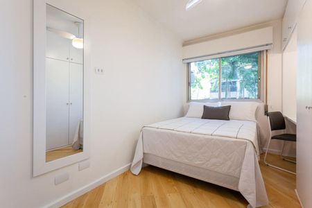 Apartamento à venda com 77m², 2 quartos e 1 vagaFoto 09