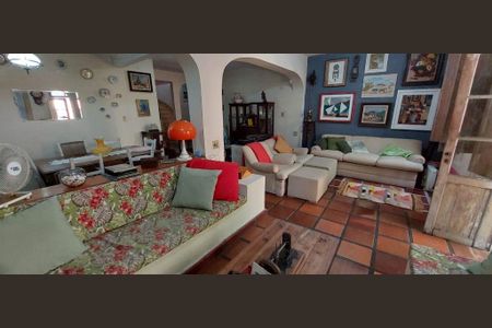 Casa à venda com 3 quartos, 205m² em Chácara Santo Antônio (Zona Sul), São Paulo