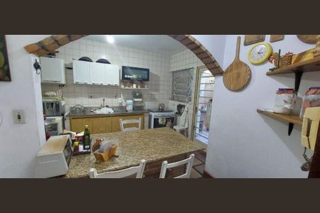 Casa à venda com 3 quartos, 205m² em Chácara Santo Antônio (Zona Sul), São Paulo