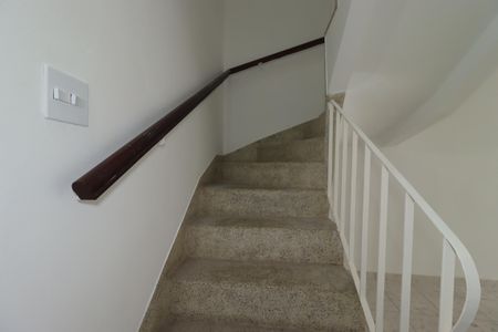 Escada de casa à venda com 2 quartos, 99m² em Casa Branca, Santo André