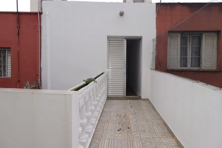 Casa à venda com 99m², 2 quartos e sem vagaQuintal