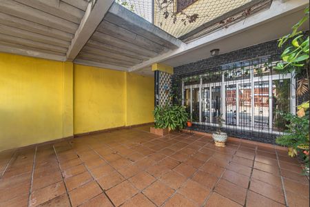 Garagem de casa à venda com 3 quartos, 240m² em Santo Amaro, São Paulo